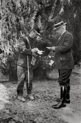 Maurice Maeterlinck, drammaturgo, poeta e saggista belga, 1915