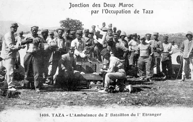 Personale medico del 2º battaglione della Legione Straniera Francese, Taza, Marocco, 1904