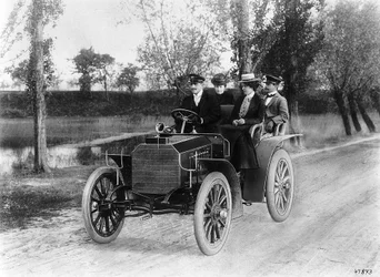 Automobile Mercedes 35 hp, 1901