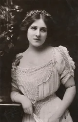 Miss Edna May, 1878-1948, c1930