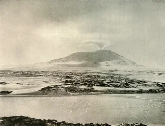 Il Monte Erebus in eruzione il 14 giugno 1908, 1909