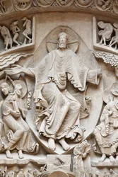 Museo nazionale dei monumenti francesi. Basilica di Santa Maria Maddalena, Vézelay. Facciata occidentale. Cristo in gloria. Calco. Primo piano, Parigi, Francia
