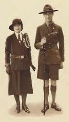 In partenza per un raduno di scout e guide