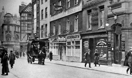 Old Compton Street, Soho, Londra, 1926-1927