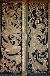 Porta del tempio ornata al Wat Chedi Luang, Chiang Mai, Thailandia