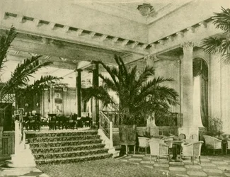 Palm Court e Lounge nel Majestic, c1930