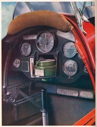 Abitacolo del pilota di un Tiger Moth attrezzato per il volo cieco, ca. 1936 ca. 1937
