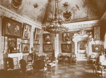 Sala da pranzo rosa conosciuta come la Sala Matisse nella casa di Shchukin