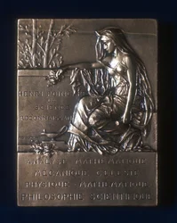 Plaquette commemorativa della morte di Henri Poincaré, matematico francese, 1912