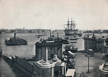 Portsmouth - Vista Generale del Porto, Mostrando la Nave da Battaglia di Nelson, La Vittoria, 1895