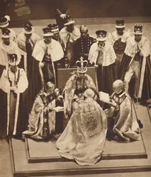 Il primate si inginocchia alle ginocchia del re, 12 maggio 1937