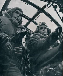 Pilota e secondo pilota di bombardiere RAF, 1941
