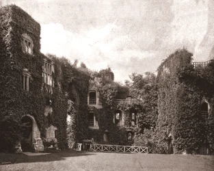 Castello di Raglan, Monmouthshire, Galles, 1894