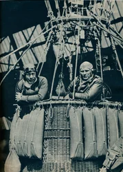 Pronti a testare strumenti per il tentativo di record di altezza nel 1935 c1937