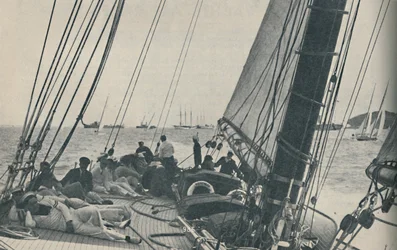 Le più grandi barche da corsa britanniche competono durante la Cowes Week, 1937