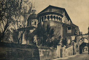 Roma - Clivus Scauri e abside della chiesa dei SS. Giovanni e Paolo sul Colle Celio, 1910
