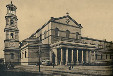 Roma - Portico laterale e campanile della Basilica di San Paolo fuori le Mura, 1910