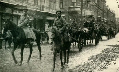 Colonna di rifornimento russa a Przemysl, marzo 1915, c1920