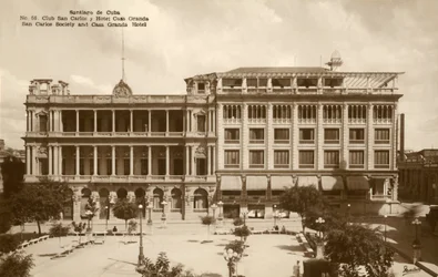 Santiago de Cuba - Società San Carlos e Hotel Casa Granda, c1920