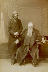 Scena dalla commedia di Alexander Ostrovsky È una questione di famiglia, Teatro Maly, Mosca, Russia, 1892