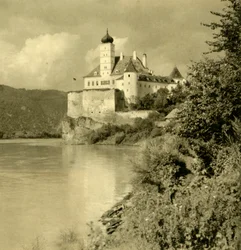 Schloss Schönbühel sul fiume Danubio, Bassa Austria, c1935