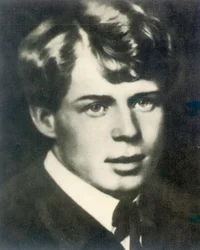 Sergei Yesenin, poeta russo, anni 1910