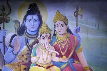 Shree Ram Mandir, Leicester. Shiva, Parvati e il loro figlio Ganesh, Regno Unito