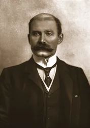 Sir H Montagu Allan, 1911