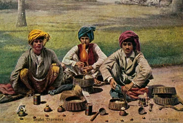 Incantatori di serpenti, c1910