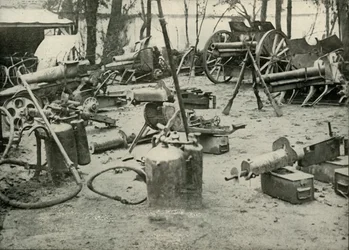 Alcuni bottini del campo di battaglia, 1919