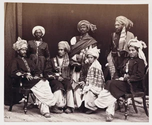 Figli di Nowroz Khan con attendenti, c 1878