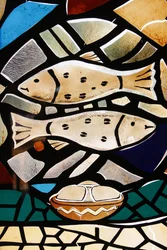 Vetrata: simboli cristiani: il pesce, simbolo dei primi cristiani, Togoville, Togo