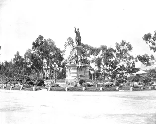 Statua di Colombo sul Paseo, Città del Messico, Messico, c1900