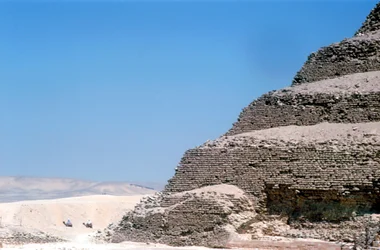 Piramide a gradoni del re Djoser Zozer, Saqqara, Egitto, III dinastia, c2600 a.C.