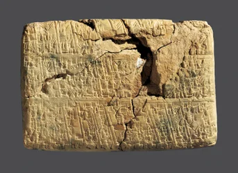 Tavoletta con testo matematico. Arte di Babilonia