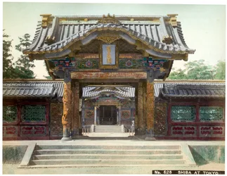 Porta del tempio, Shiba, Tokyo, Giappone, inizio XX secolo