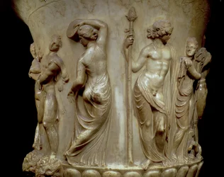 Il Cratere o Vaso Borghese, dettaglio del rilievo che raffigura Dioniso e le sue menadi, greco, neo-attico, tardo II secolo a.C.