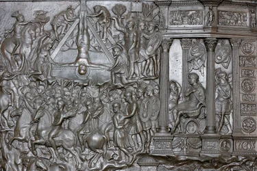 La Crocifissione di San Pietro - Dettaglio di un portale - Porta d