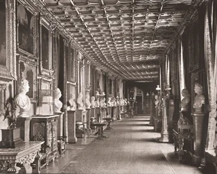 Il Corridoio Est, Castello di Windsor, Berkshire, 1894