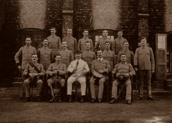 La polizia della guarnigione del 1° Royal Munster Fusiliers, Rangoon, Birmania, 1913
