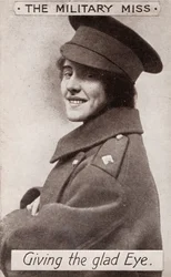 La signorina militare - Lancia uno sguardo ammiccante., 1914 circa