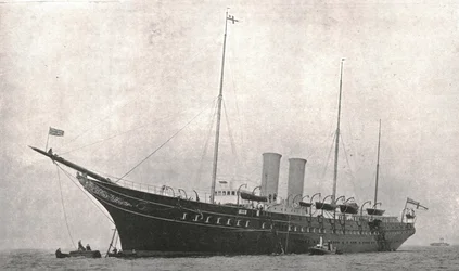 Lo yacht reale lascia Cowes, Isola di Wight, 6 agosto 1902