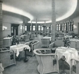 La sala da tè del Conte Di Savoia, 1933
