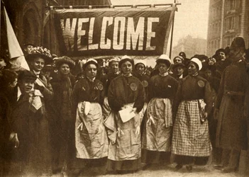 Il benvenuto alle vittime della tirannia maschile, 1908, 1933