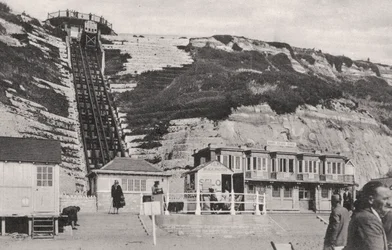 La funicolare sulla scogliera a Bournemouth, Dorset, inizio XX secolo
