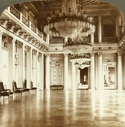 La grande sala da ballo al Palazzo, Christiania, Norvegia, c1905