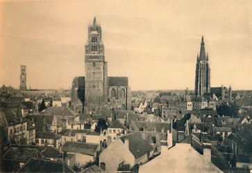 Le tre Torri: il Campanile, la Cattedrale e la Chiesa di Nostra Signora, c1910