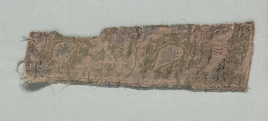 Tre frammenti di seta gotica italiana, 1350-1399