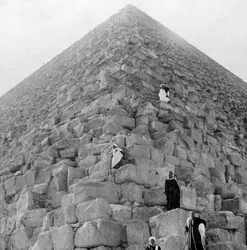 Angolo dei turisti, la Grande Piramide di Giza, Egitto, XX secolo