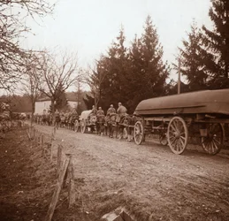 Trasporto di pontoni, Somme, Francia settentrionale, c1914-c1918